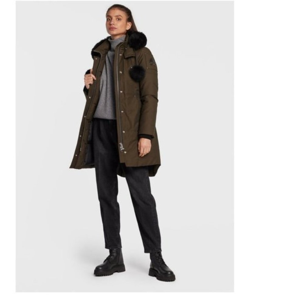 💎 Moose Knuckles Women's Stirling Parka - Picture 7 of 15